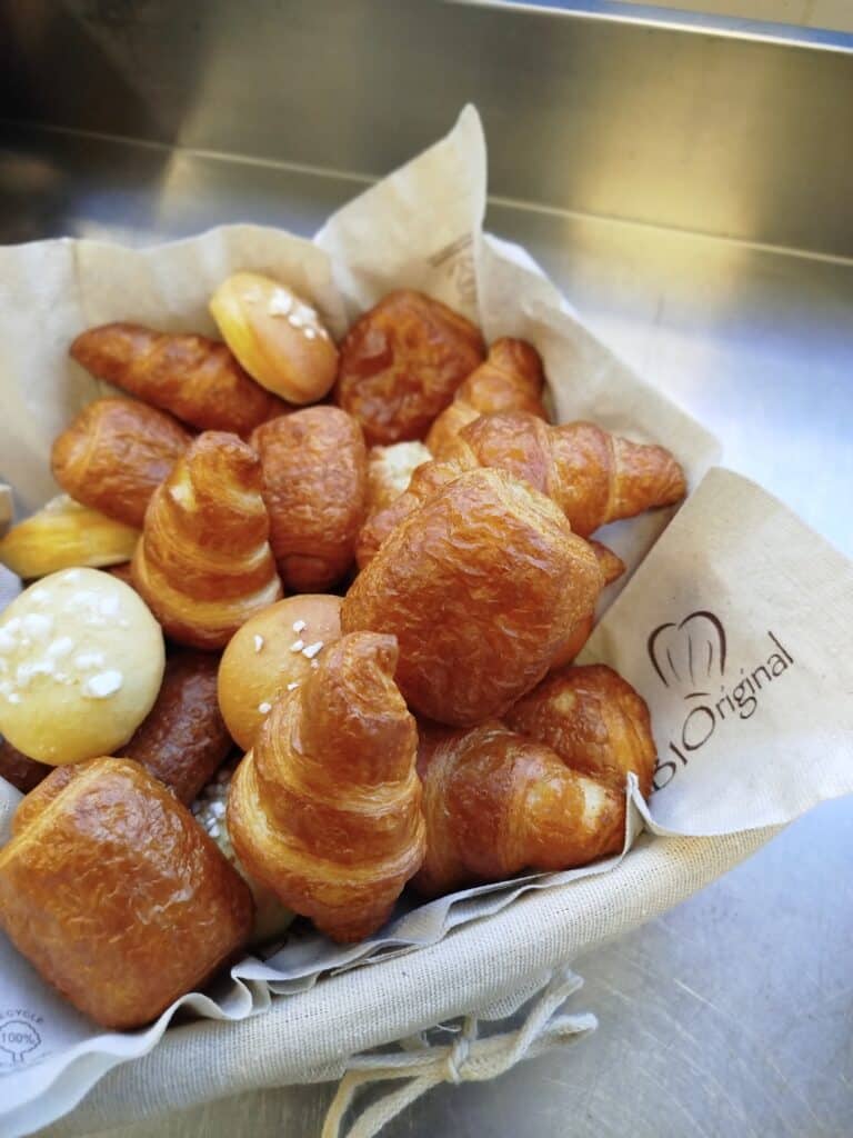 68054cbe-e41f-40a3-afa0-ea6eb3aff401